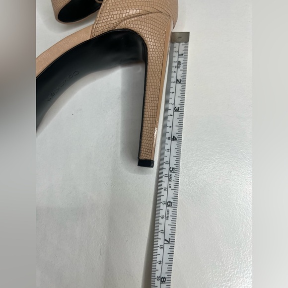 Calvin Klein Womens Marinda Pump size 8 - Picture 9 of 9